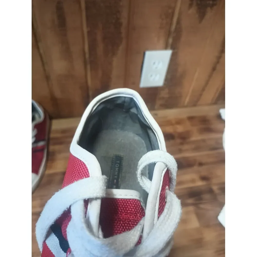 Tommy Hilfiger TWSPRUCE3‎ Womens Sneaker- Red and White Canvas 8M Lace Up